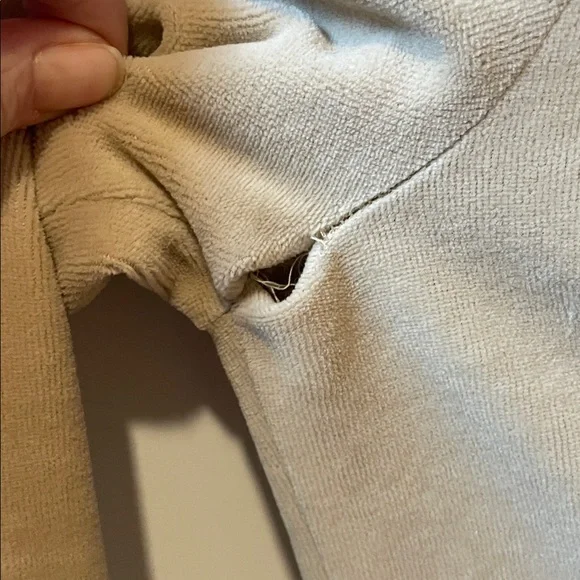 Juicy Couture Cream Velour Hoodie with Pink Label - Picture 11 of 15